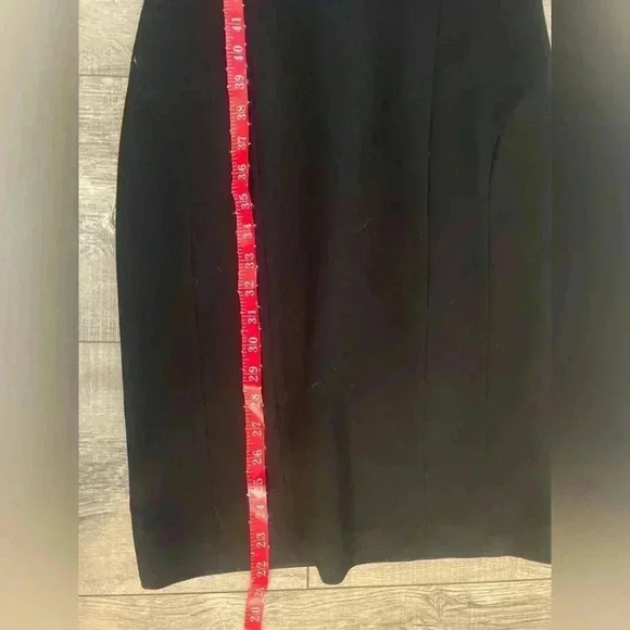 Peserico Black Mini Dress, Italian Designer Size 42 US Size 6 Quiet Luxury - Picture 6 of 10